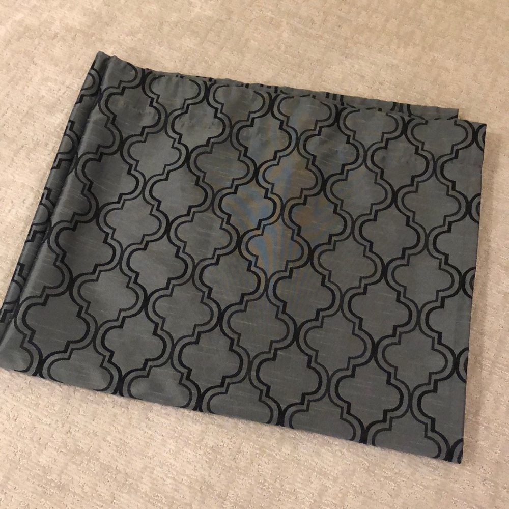 Curtain panel
